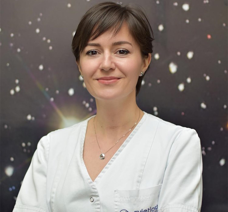 dr. Nina Žiga